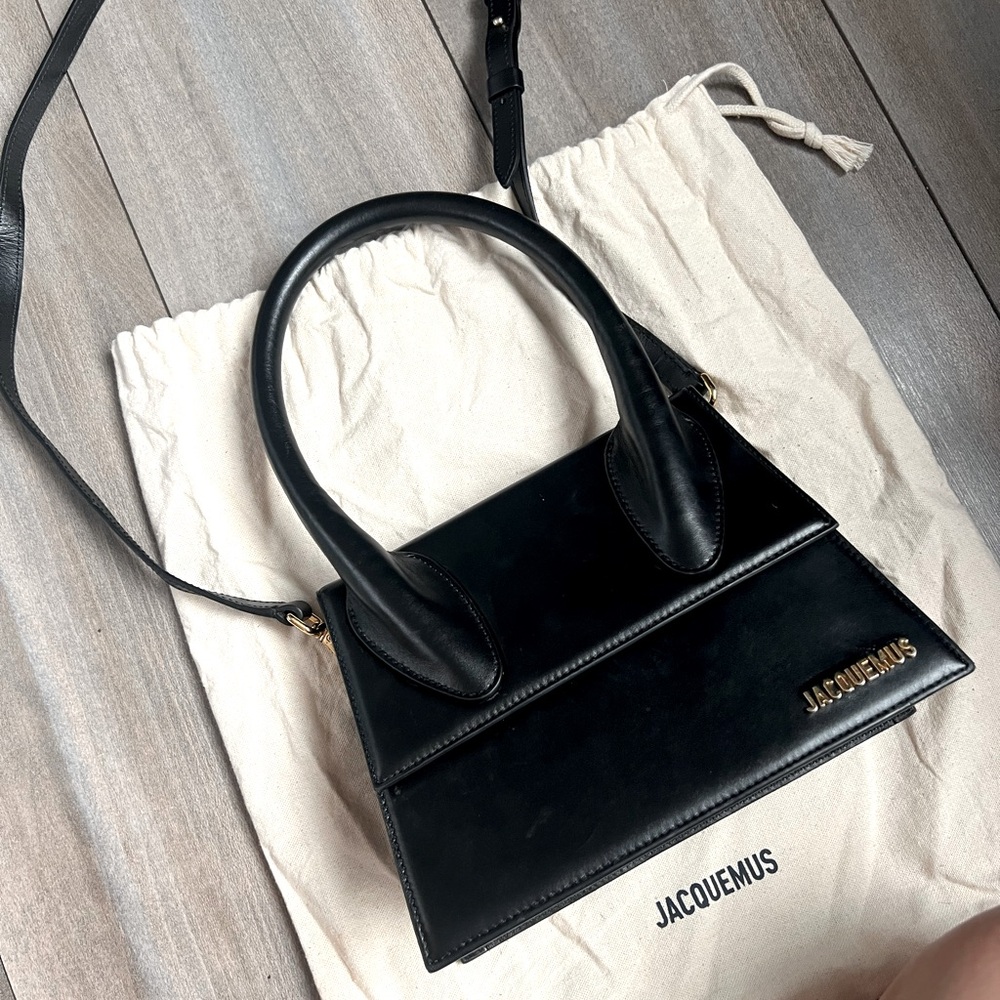 Le Grand Chiquito Leather Top Handle Crossbody Bag